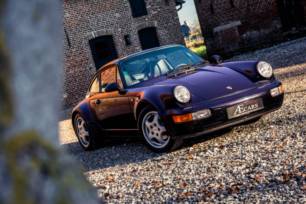 PORSCHE-964-0.jpg